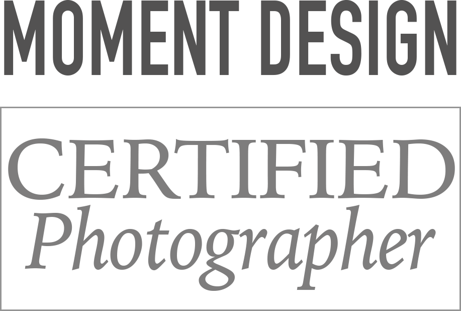 momentdesignALLCAP PHOTOGRAPHERBADGE rectangle WHITE 1